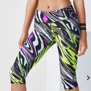 Fabletics Neon Mid-Rise Printed Powerhold Capris Size Small